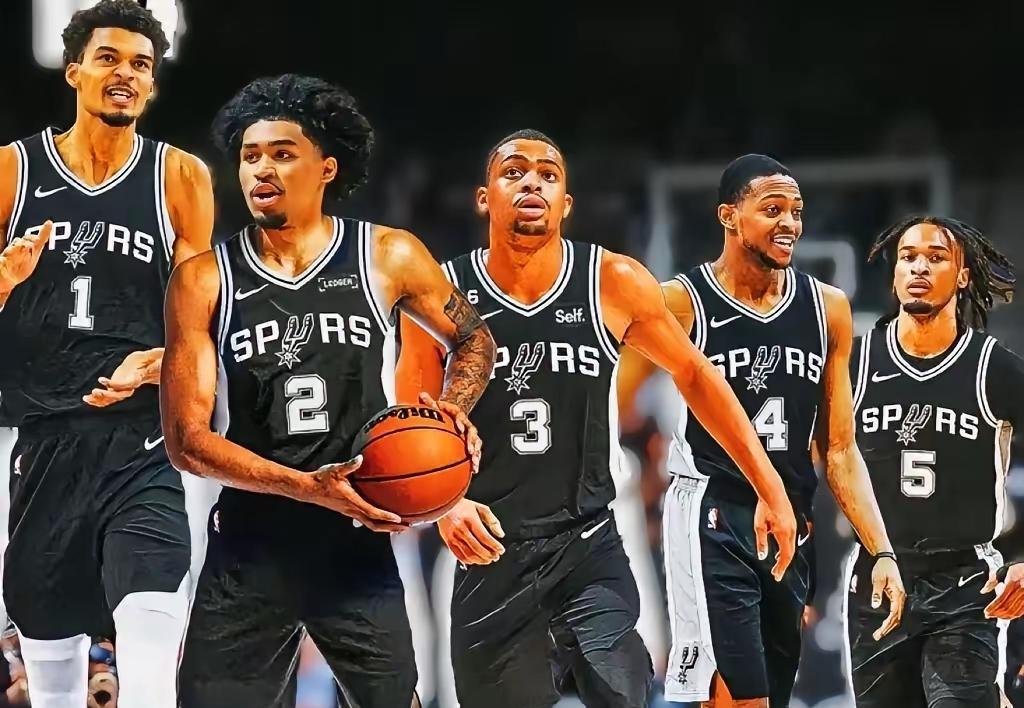 雷霆打马刺，就像打配置升级版的自己。一句话概括:天赋压制。雷霆的配置:多