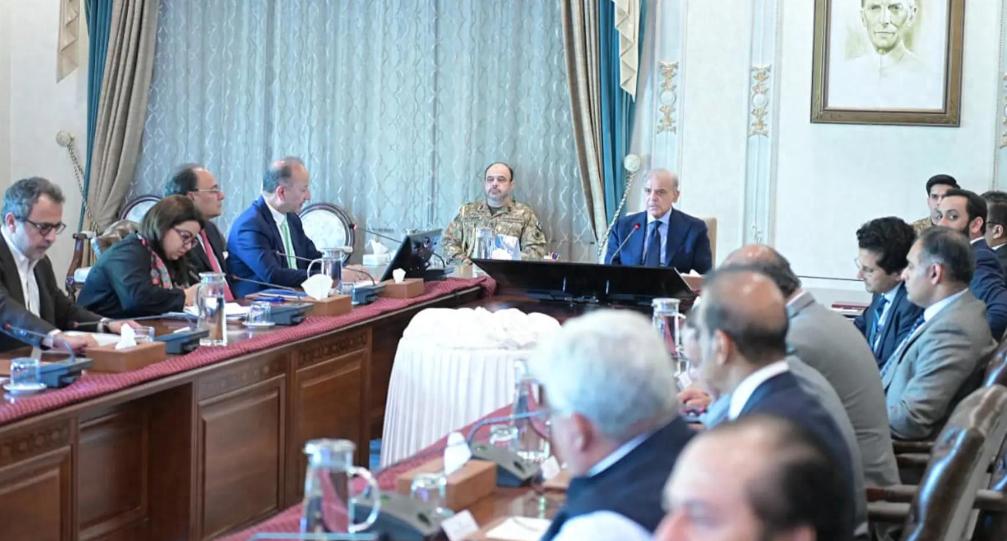 巴基斯坦总理硬气表态：三次拒涨油价，民生大于一切说句实在的，巴基斯坦这次是真的