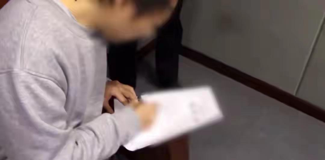 又一间谍泄露机密！海归身份曝光，董明珠那句话的含金量还在上升郝某被境外间谍拉