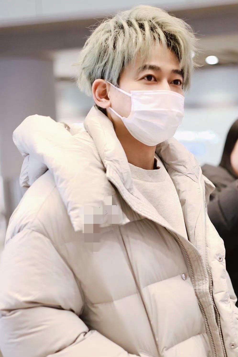 苏醒的年终总结写的不错，就像评论区说的，有内容有思考有温度有幽默有专业有热爱