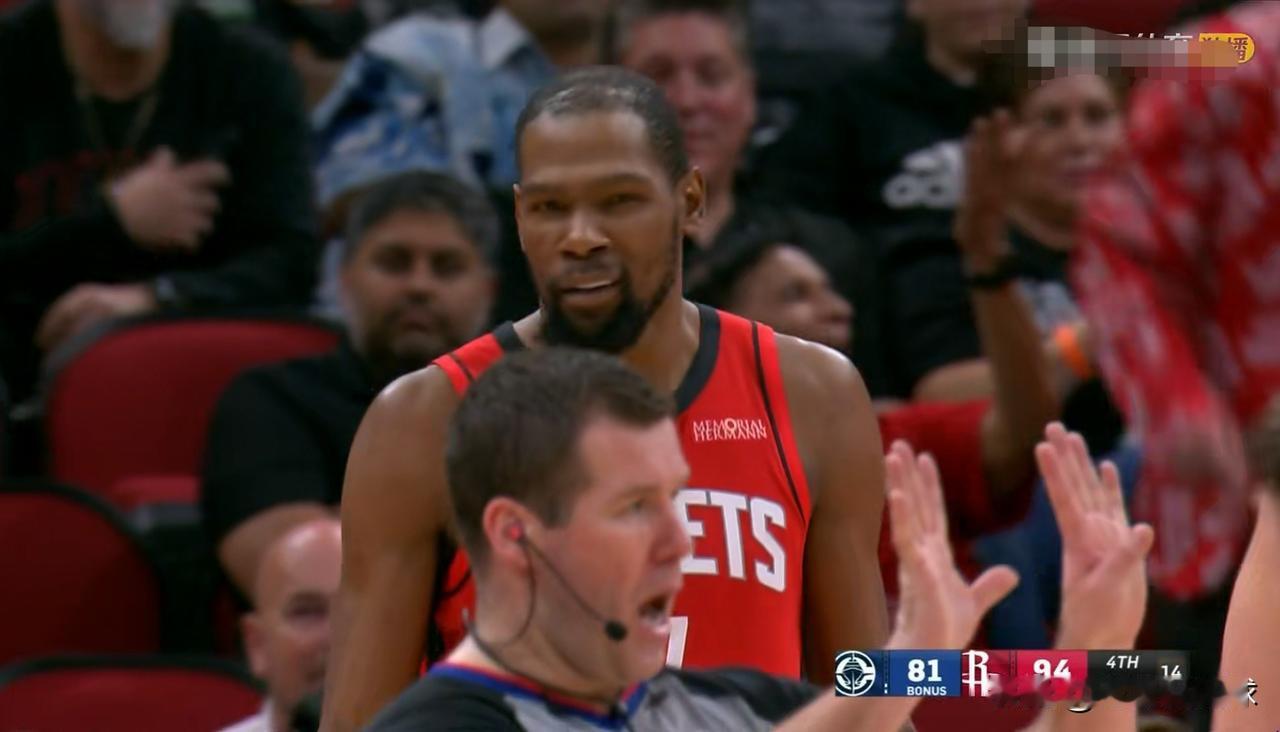 火箭巨星杜兰特的失误真是多的离谱！虽然今天火箭在主场以102：95击败快船，但是