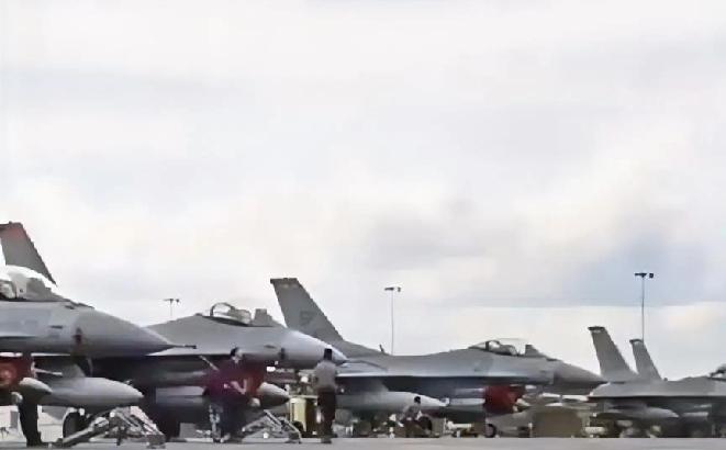 快报！快报！塞浦路斯的英军基地遭袭击，传出巨大爆炸声。英国首相斯塔默3月1日晚