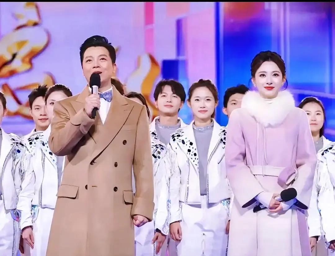 零下6度，央视主持人穿羽绒服上场！去年孙颖莎一句“别冻着主持人”冲上热搜，