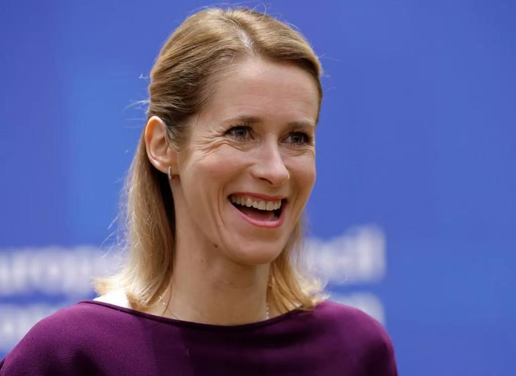 欧洲最伟大的外交家诞生了！日前，卡拉斯在接受欧洲新闻台采访时表示，我们必须“