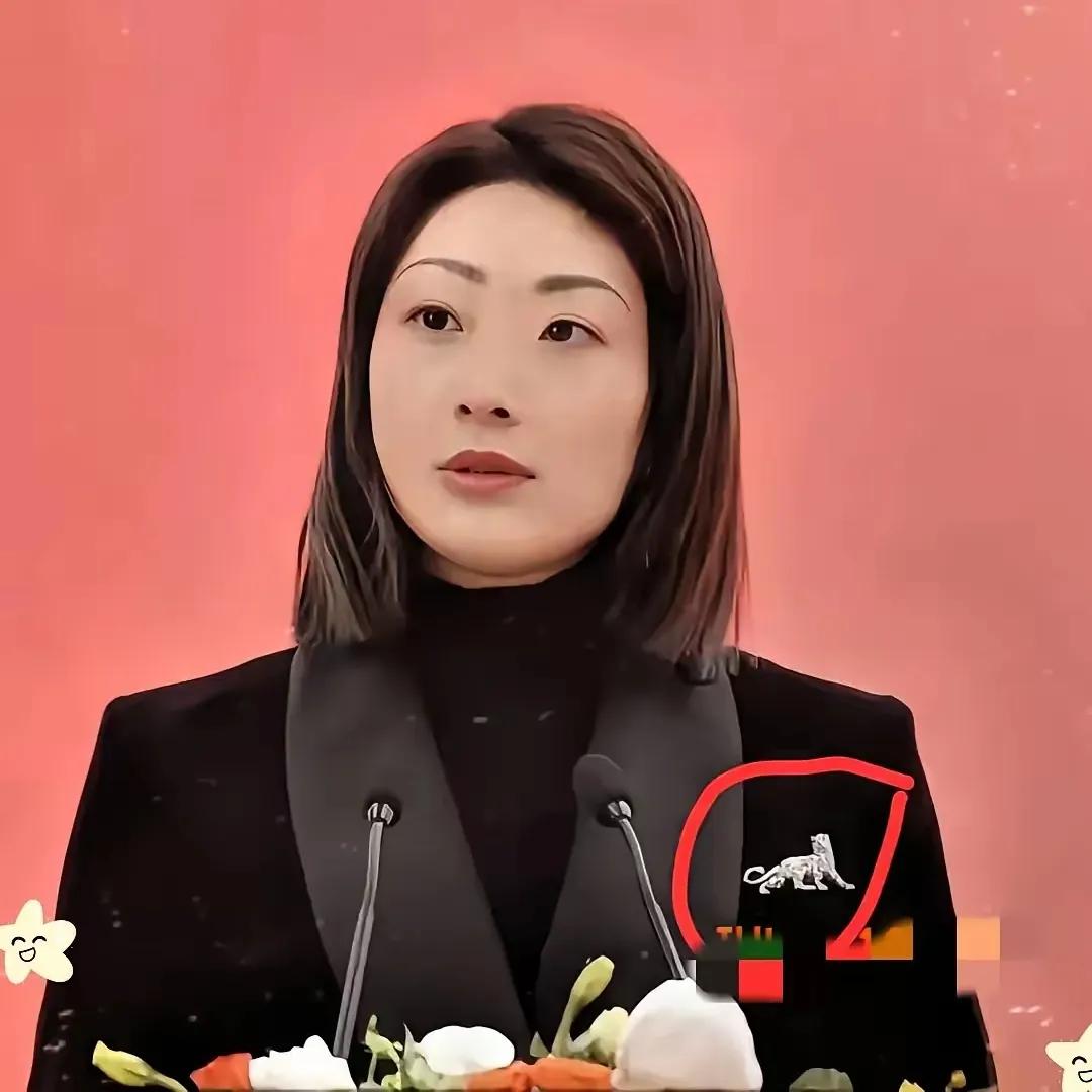 我敢说现在的公众人物里，敢大大方方炫富，还不被大家反感的只有宗馥莉一人了。