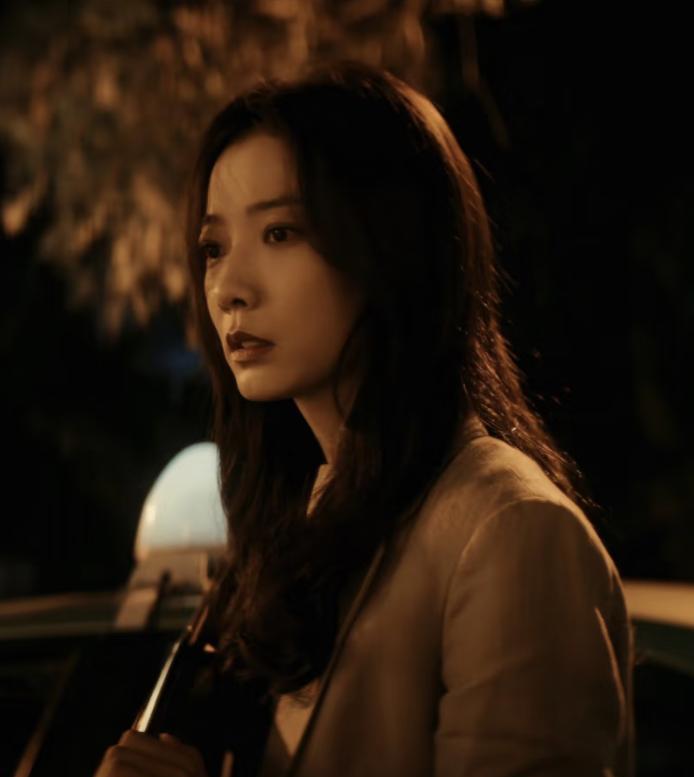 刷了三遍《暗恋者的救赎》，才敢戳破那个扎心的真相：片名里的救赎，根本不是俞笑救朱