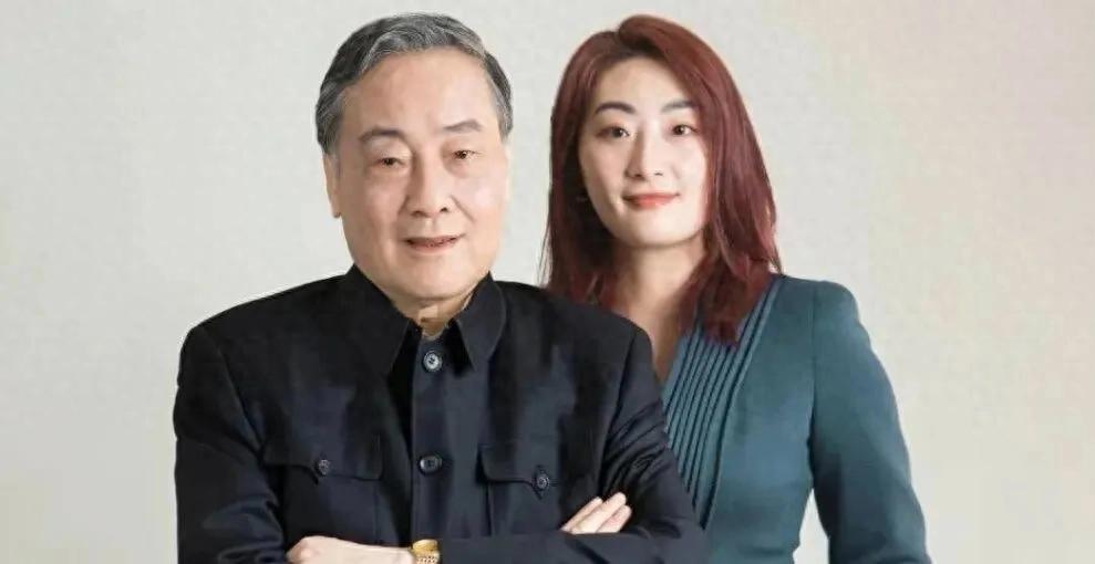 宗馥莉很被动呀！单纯算经济账，宗馥莉这场遗产对峙确实得不偿失。7月21日这天