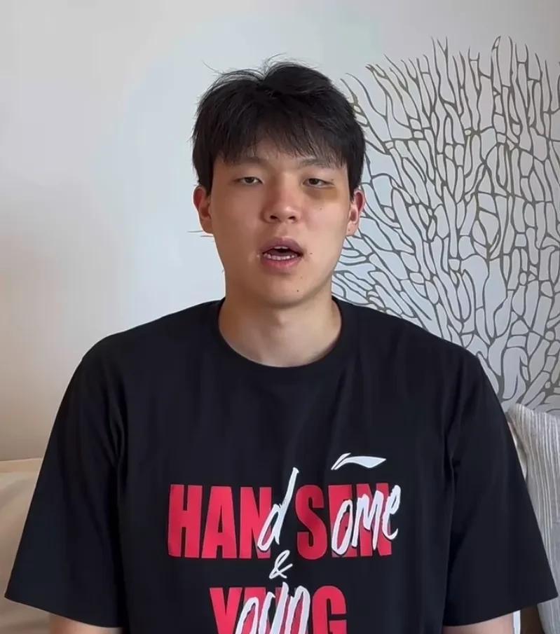 杨瀚森还是太年轻，nba比cba文明得多？不存在的！杨瀚森刚被选上那会，有好事