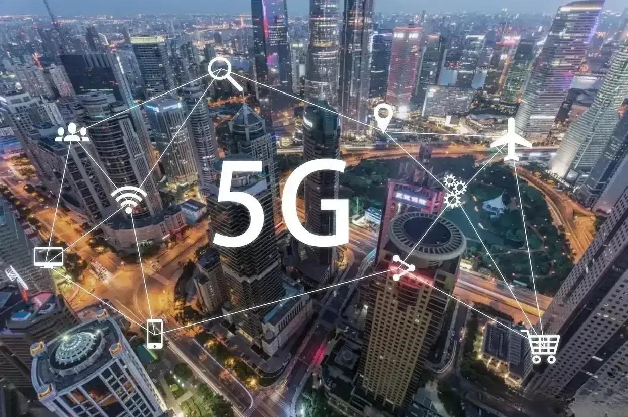 非985高校的AI专业值得报吗当然值得报了，AI专业是未来十年的热门专业，目前A