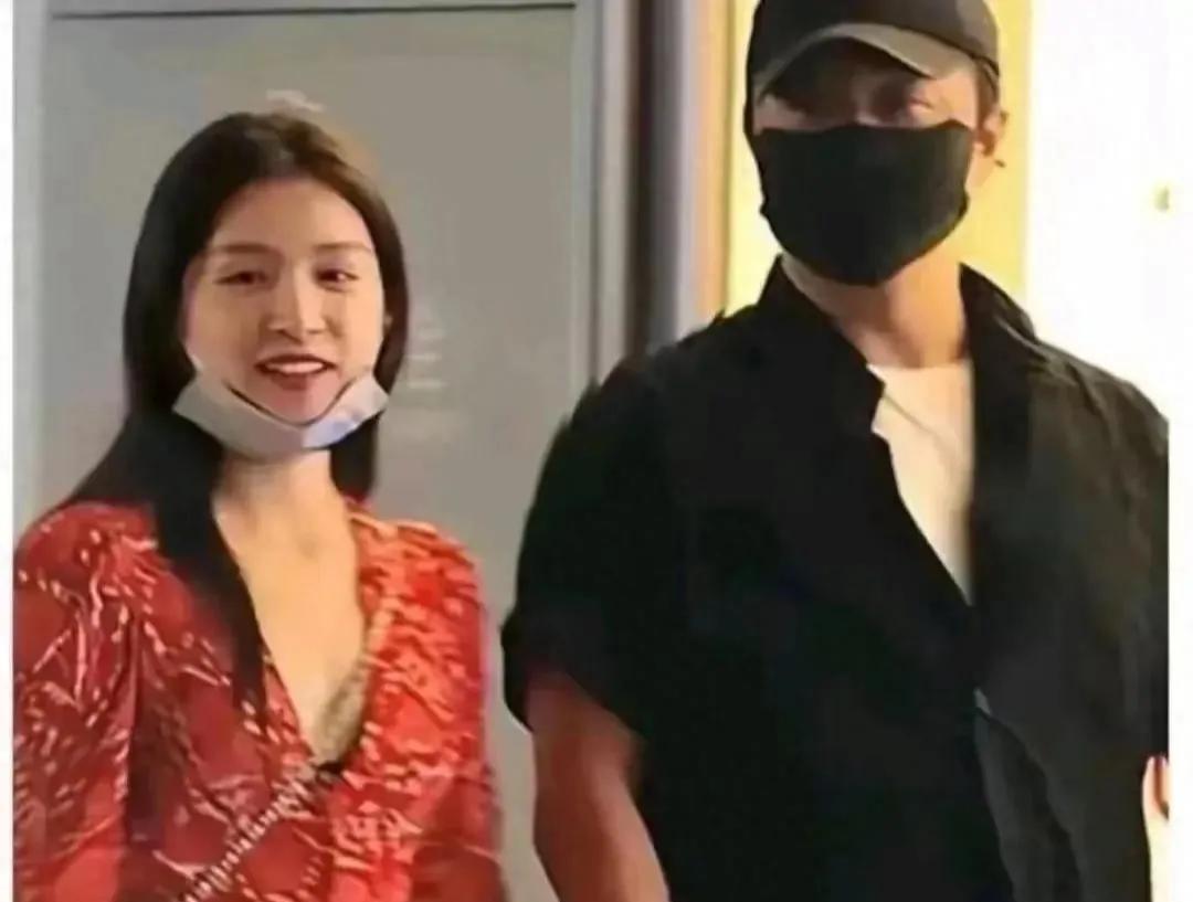 有猜过陈思成会和佟丽娅复婚也猜测过他新的女朋友会是当红明星，但做梦都没想到，他