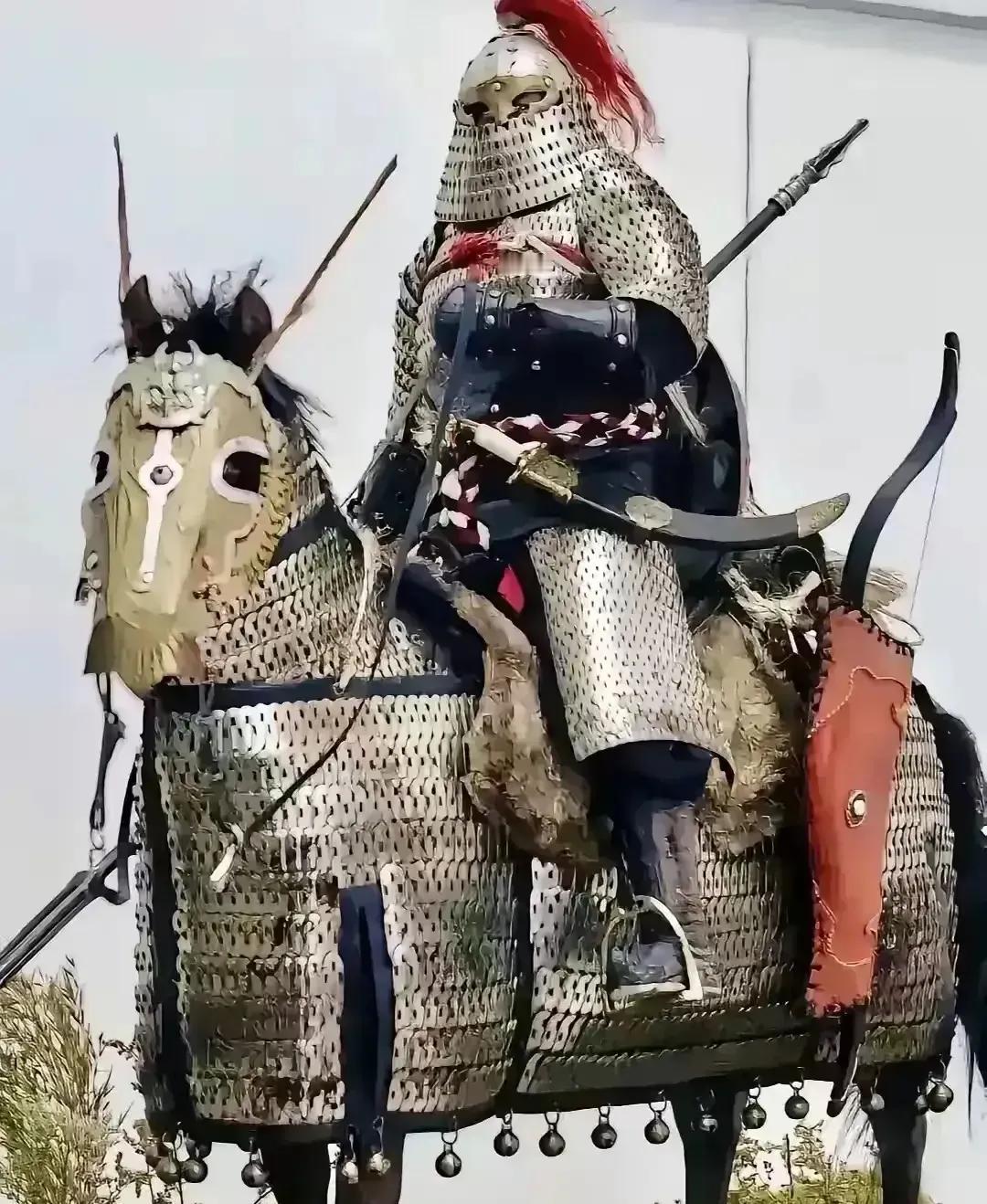 在古代战场上，如果“铁浮屠”，最明智的选择就是赶紧跑——这种人马皆披重甲的重装骑