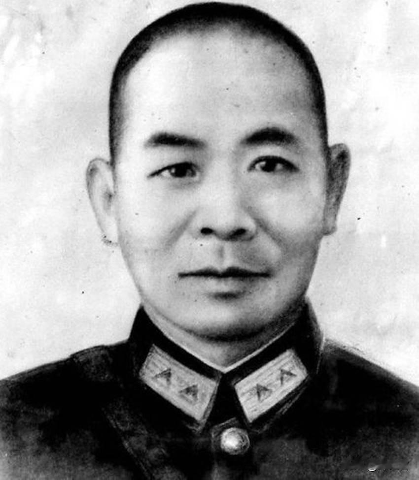 蒋介石三个得力下属一起为吴石求情，结果当场被革职，吴石被押往刑场时，毛人凤唯恐他