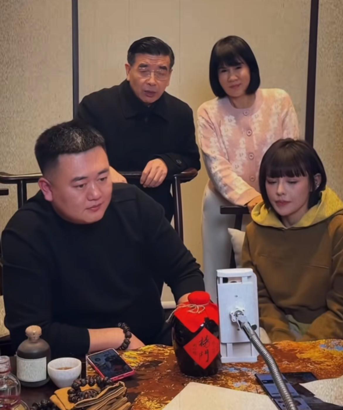 没想到，石家庄“贷款王”张晓民的背景这么深。宴请河北顶级大佬，用1500多元的
