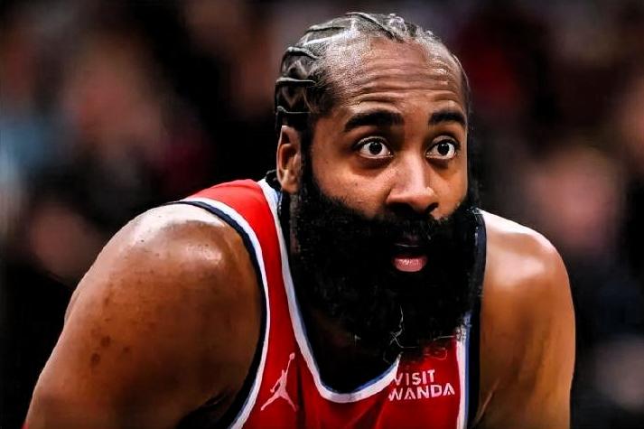 。一、进攻：组织升级，终结效率质变-主控换挡：哈登接管持球，米切尔