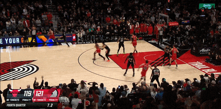 啊？？？？武切维奇三分球绝杀...