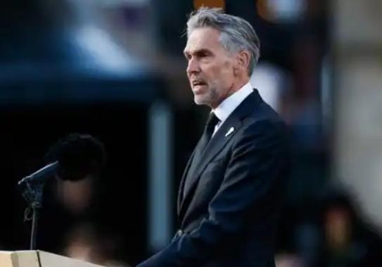 荷兰也没料到，事情已经完全超出了预期，中美竟然谈成了，50%股权穿透管制条款暂停