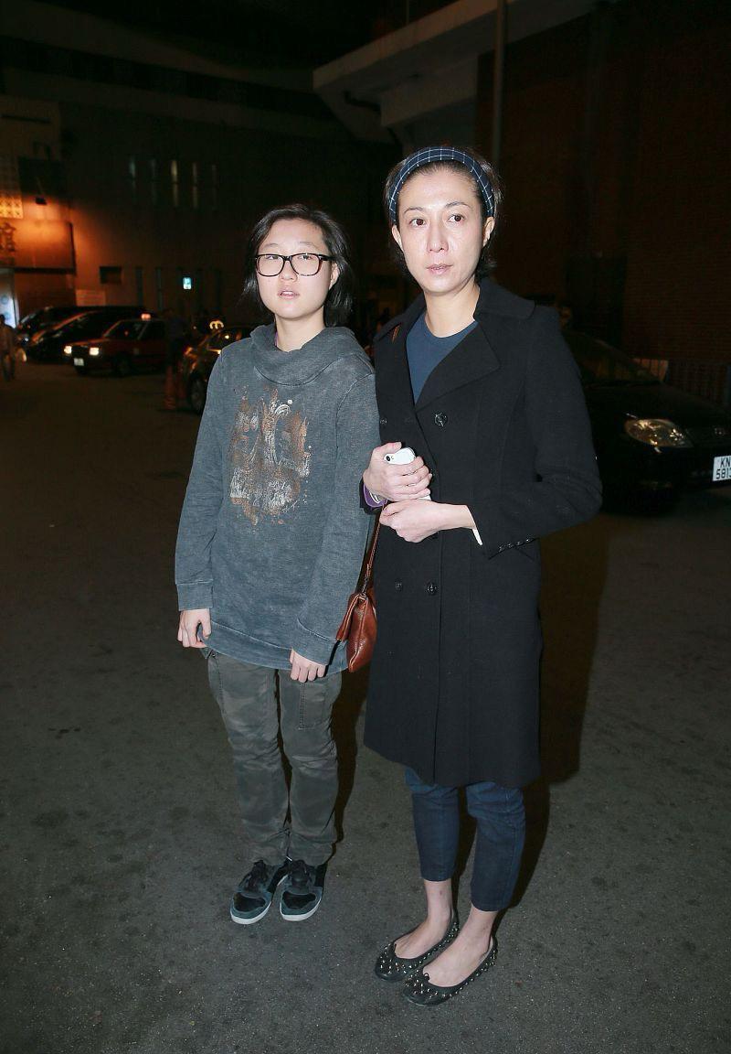 原本是“子成龙,女成凤”原来并不是这样的。看到如今的吴女士母女俩觉得甚是可怜