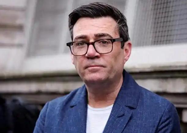 8月27日英国首相安迪伯纳姆正受到安全部门的严峻预警。 由于英国持续高调向乌