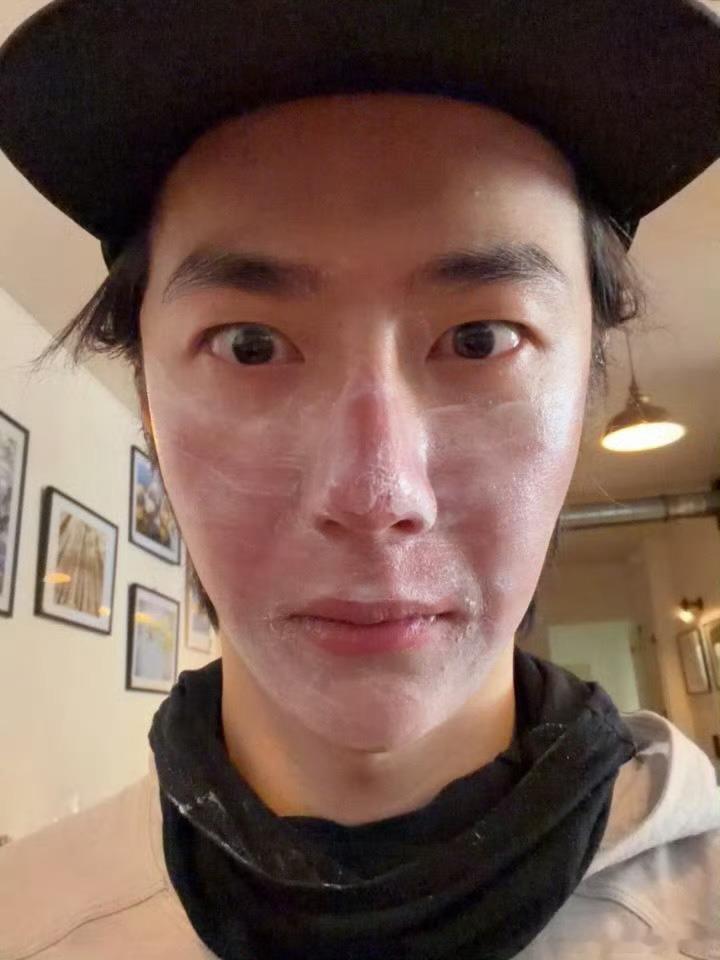 我说内娱除了王一博谁敢这么发啊，牛逼（主要是这张脸确实长得也牛）​​​