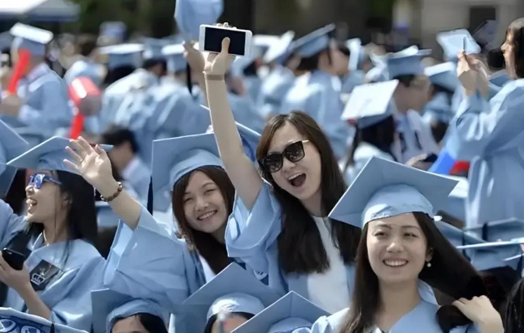 扎心真相：出国留学，为啥越来越不值钱了💸曾经“留洋=镀金”，如今“百万留