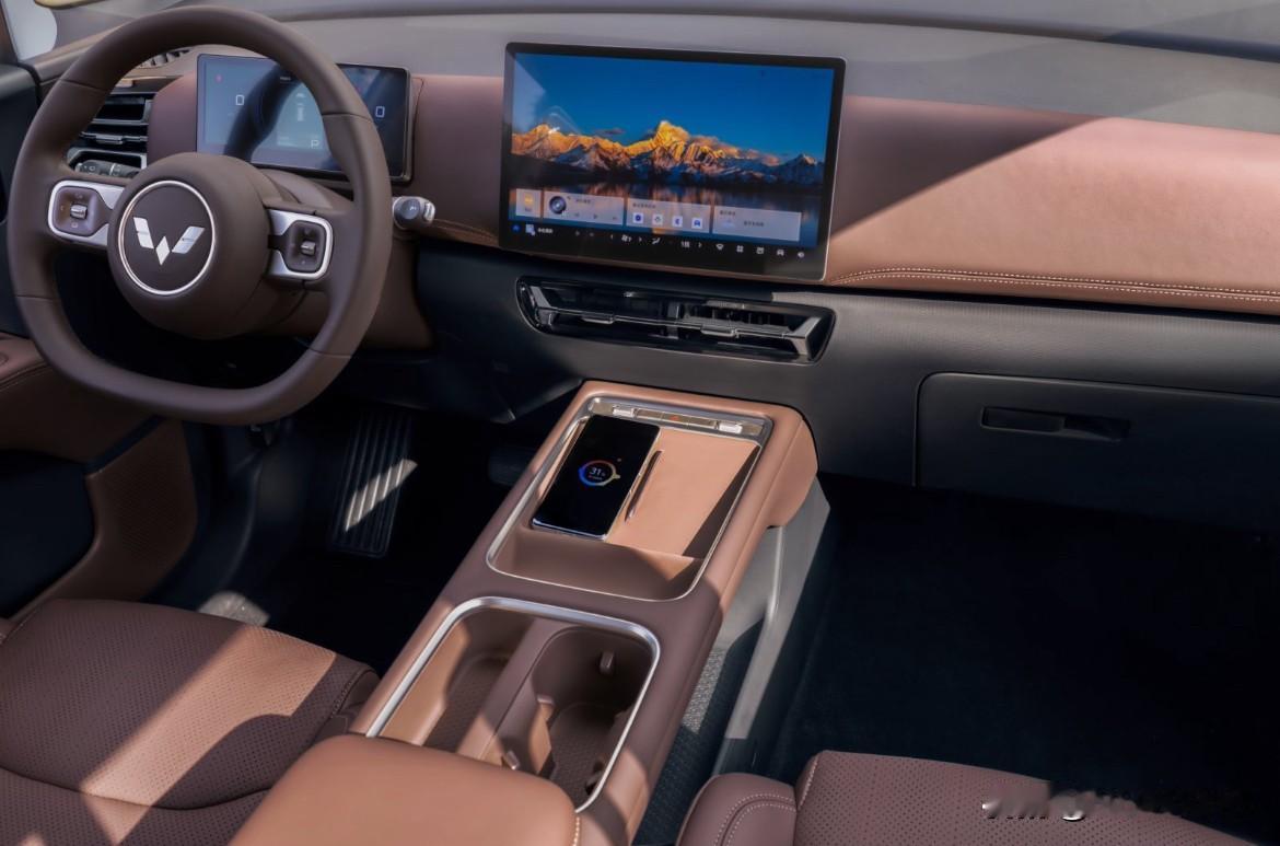 800万辆MPV销量背后，是五菱与千万家庭的幸福约定。15年来，从创业致富的宏光