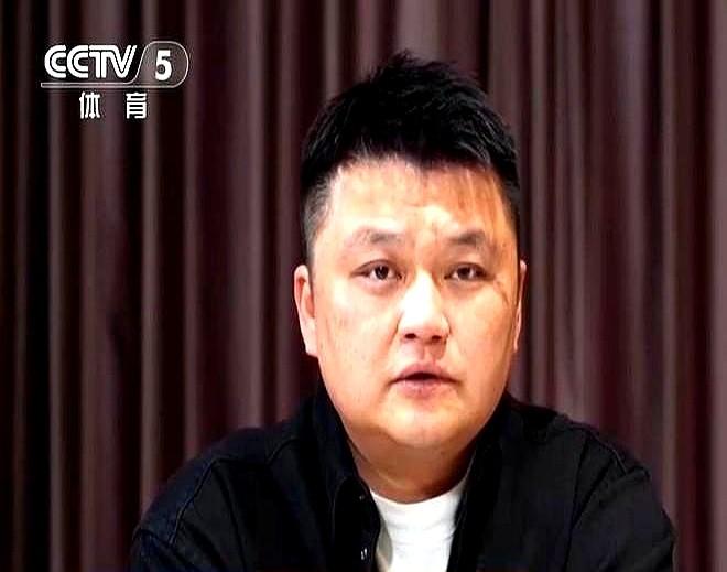 一支中超球队有多烧钱？青岛西海岸投资人徐尚摊开账本，一年砸进去1.5亿，硬亏