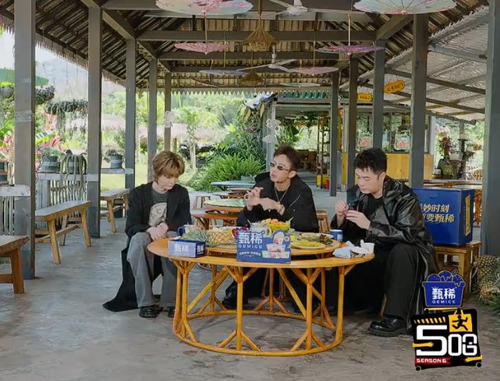 五哈第六季开播了，鹿晗回归，邓超和陈赫两人一直比较护着鹿晗！不过节目还是原来的那