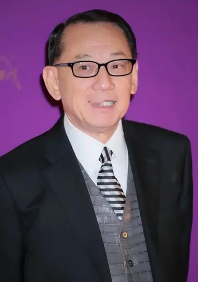 杨受成有福气，英皇艺人共扛166亿债166亿的债务压下来，英皇的艺人突