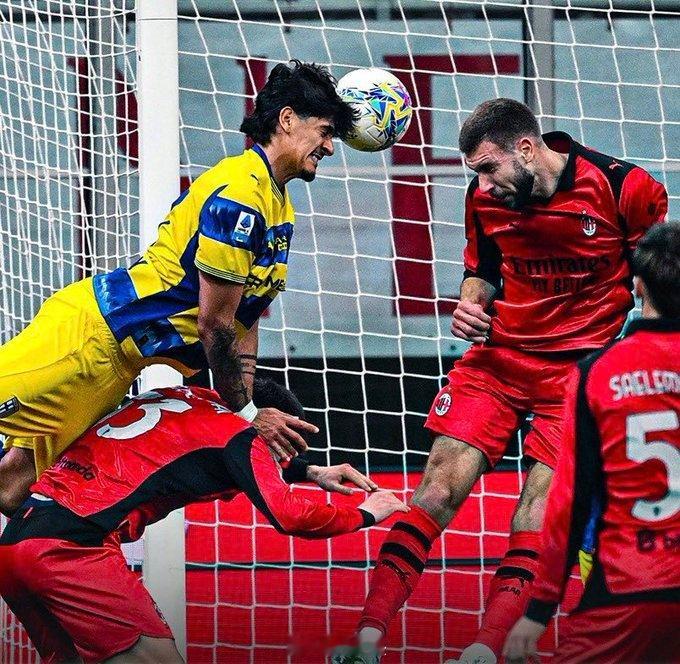 【AC米兰0比1帕尔马】24轮意甲不败结束了，客观说争冠的希望也可以说是彻底结