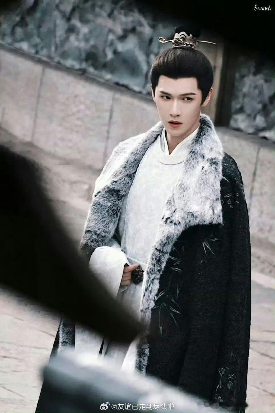 李昀锐孟子义粉丝和cpf一起狙李昀锐物料和产出，很明显就是怕《尚公主》成为《九重
