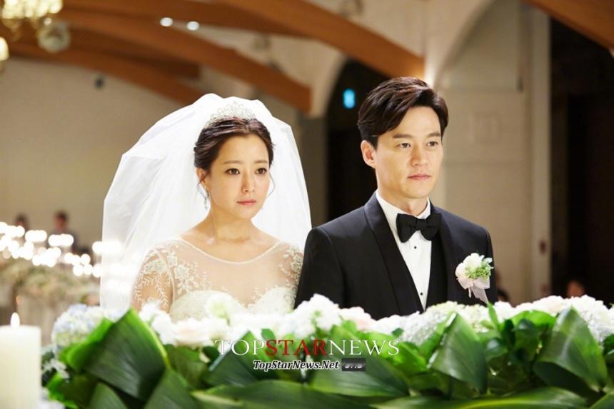 韩剧回顾真是好时节首播12周年主演：李瑞镇、金喜善、玉泽演、柳承修、金芝荷2