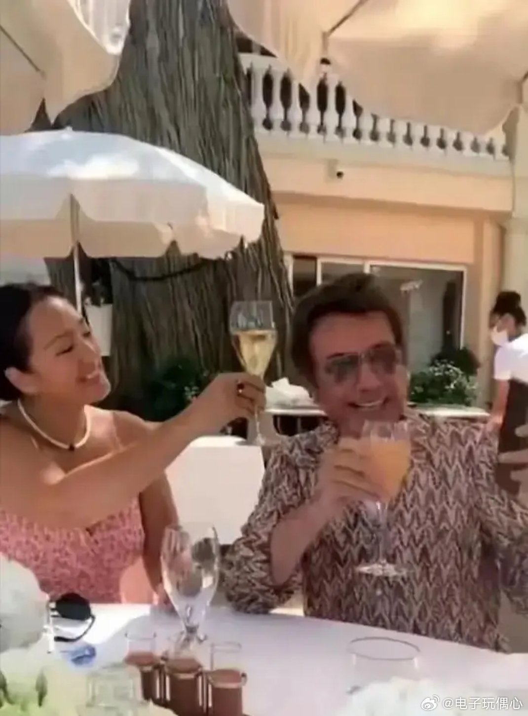 这是巩俐吗？这身材这状态，真的无法让人想象！