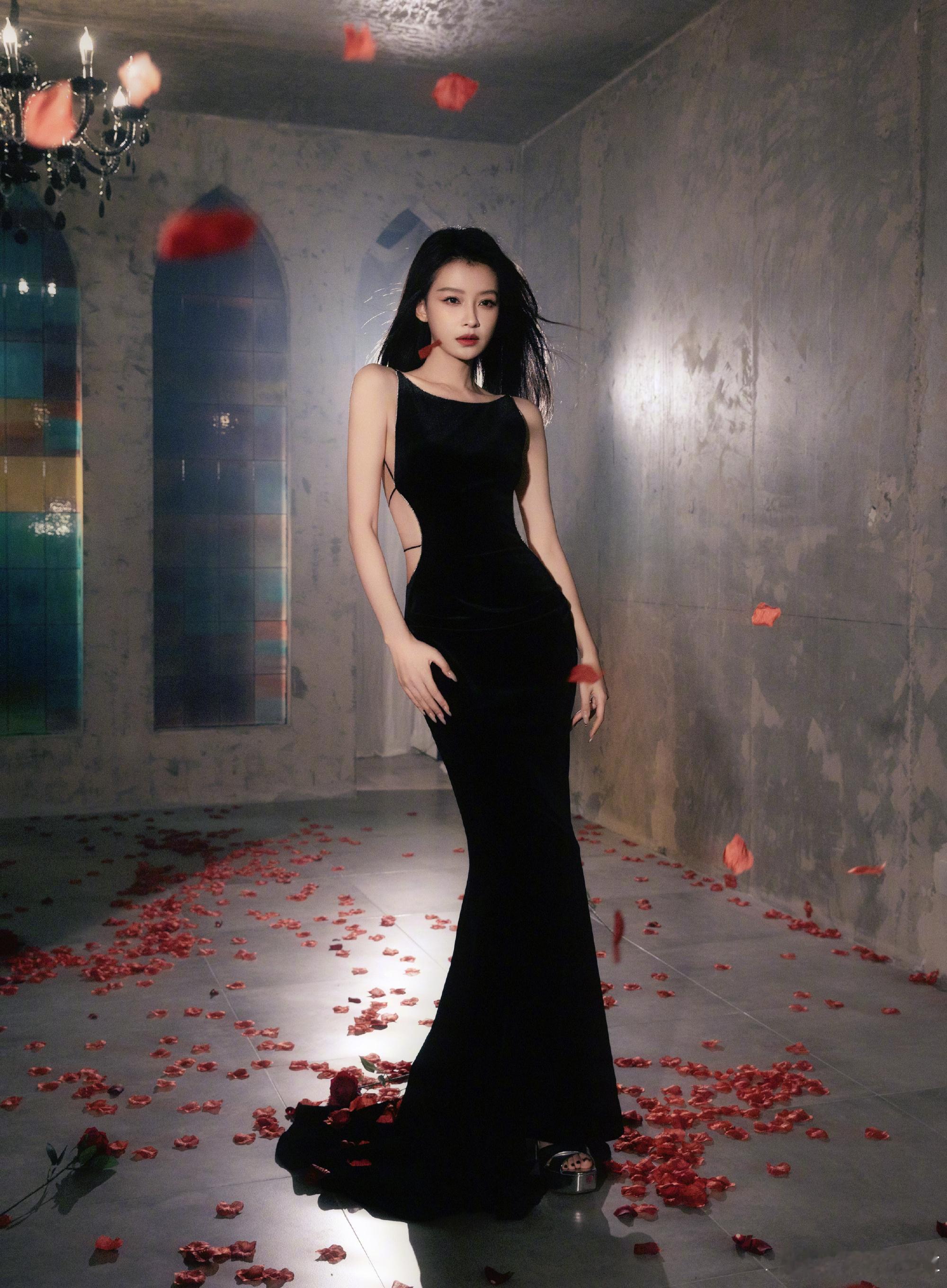 孙怡至今没发现长得高的坏处孙怡这身材比例太绝了，这腿，我酸了