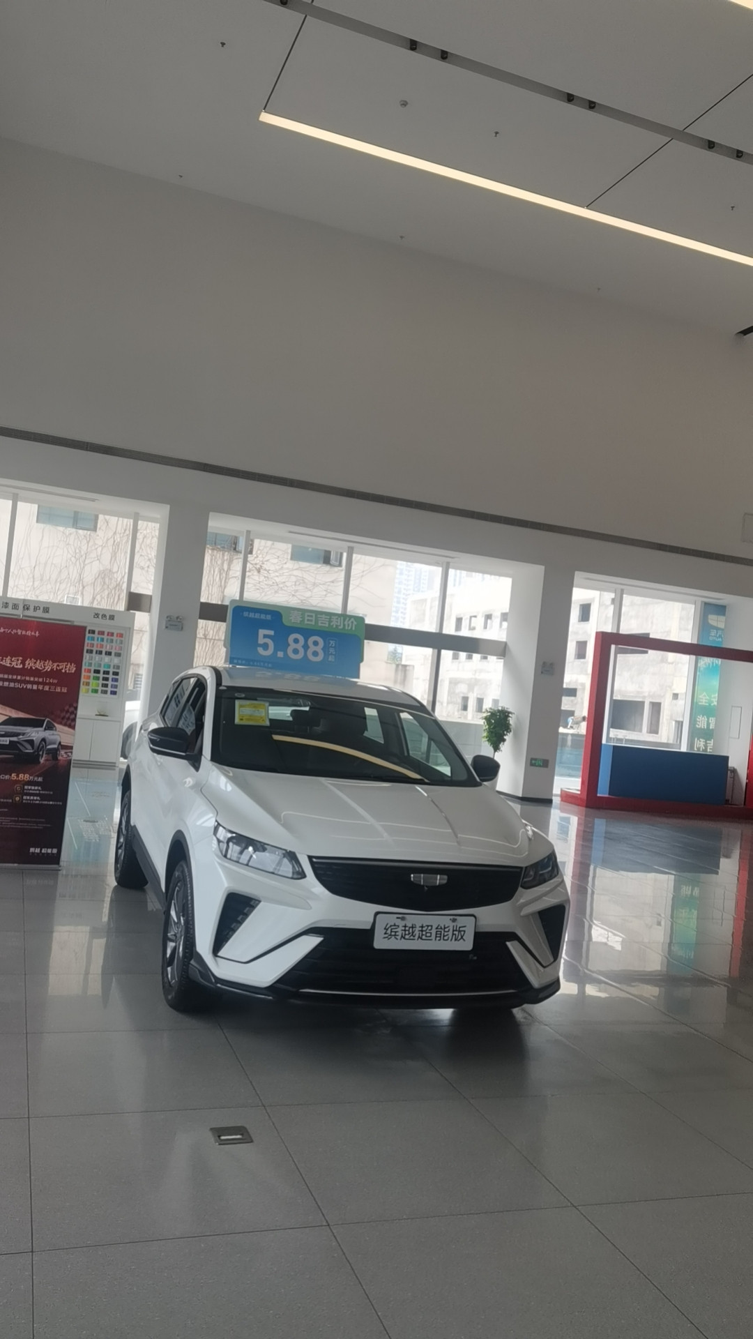 最近电车销售确实疯狂，各种优惠手段让人眼花缭乱。2026年2月新能源车销量跳水，