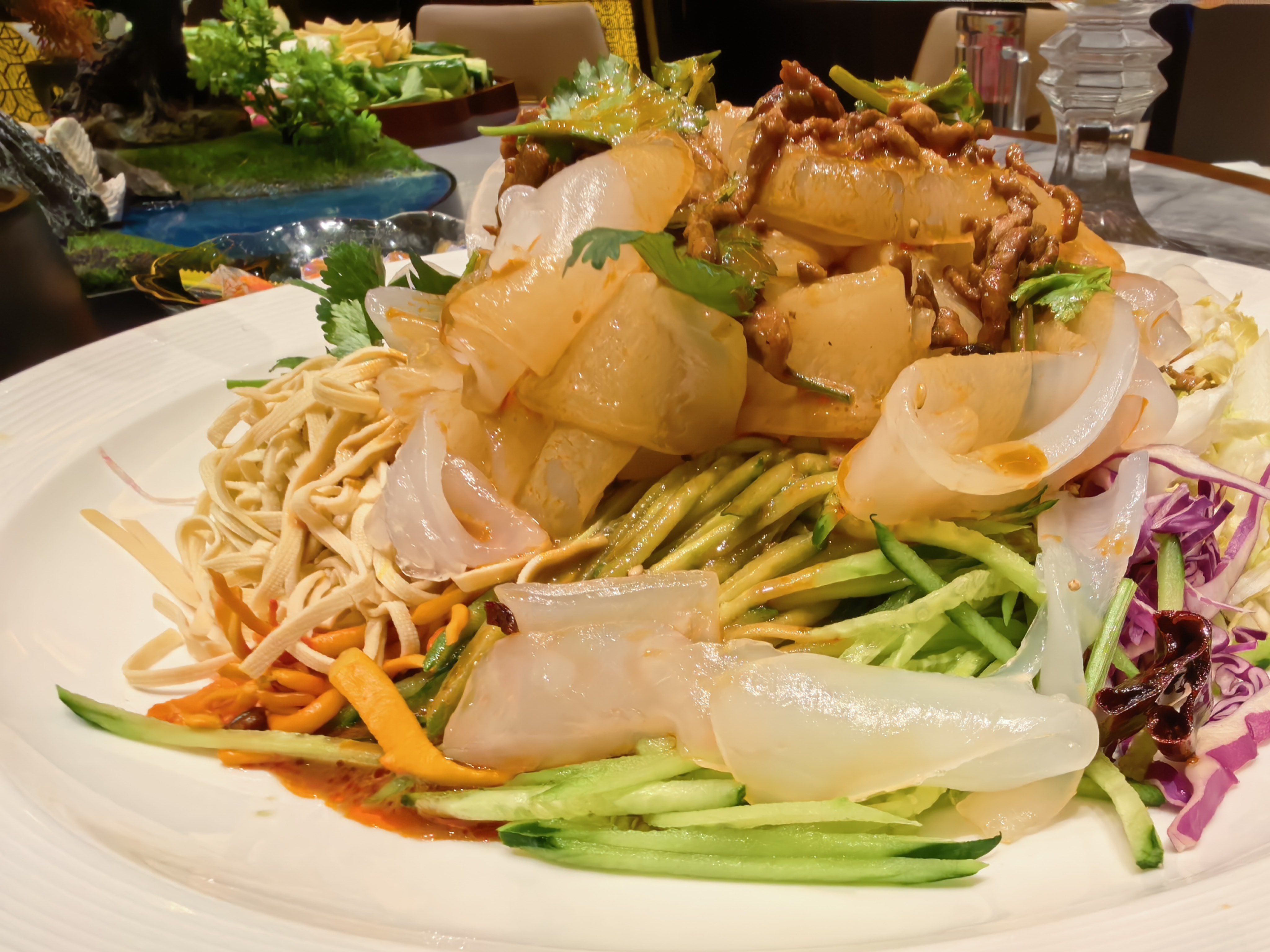 吃上超级无敌正宗的东北菜了感谢我远在东北的大哥盛情款待！真的太香了！