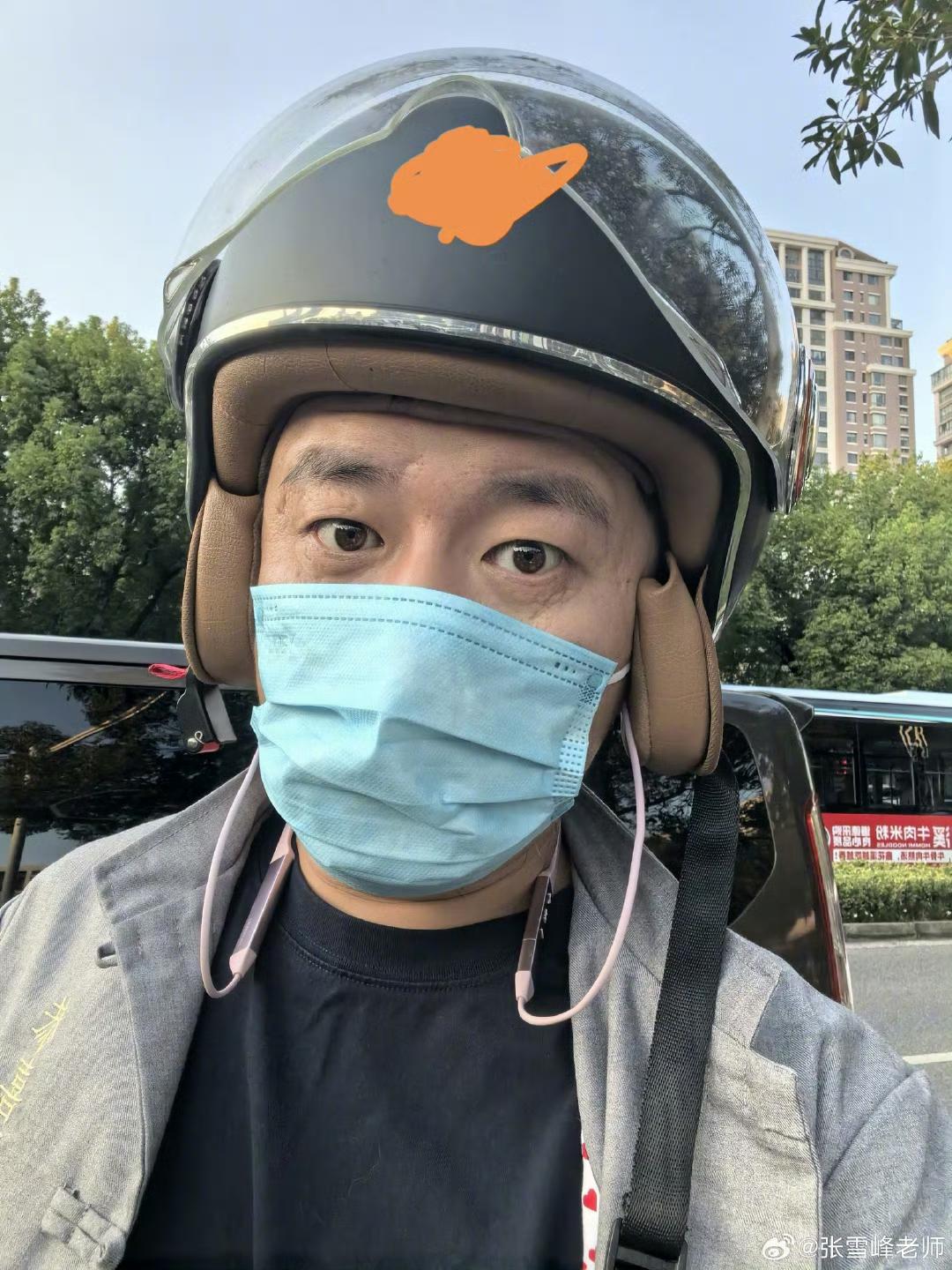 张雪峰离开已经一星期了，可还是有很多普通人为他惋惜。大家之所以如此难过，一