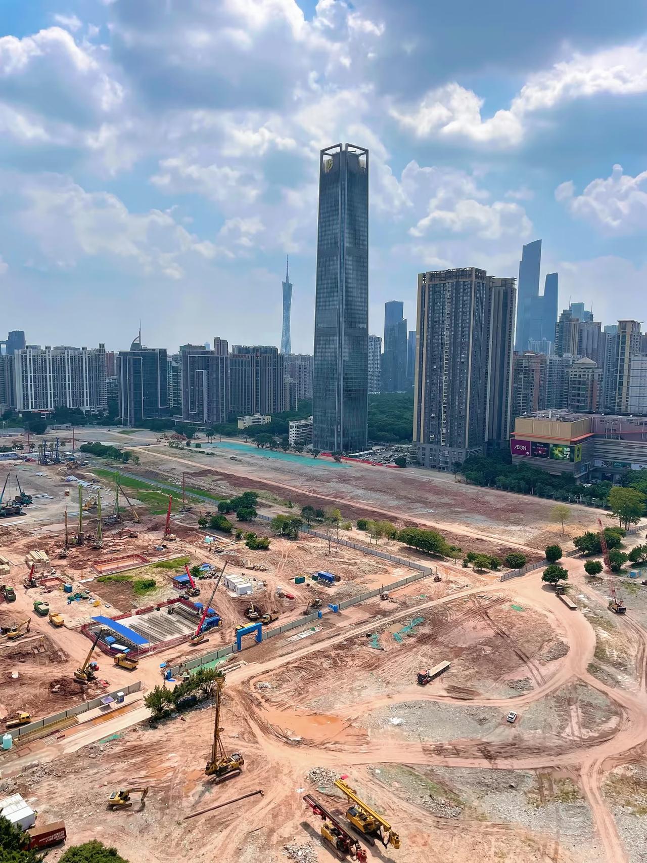 8月8日最新实拍！广州天河珠江新城马场地块整个马场地块正在火热建设中住宅地