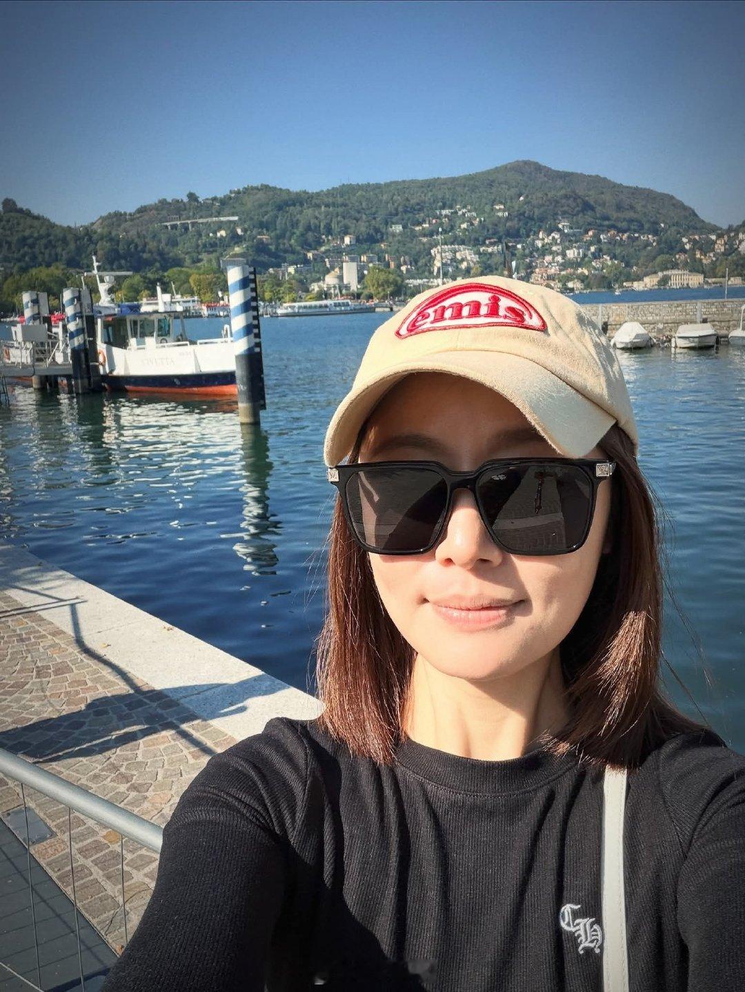 #林心如#｜#林心如我们好想你#和妈妈一起去的米兰诶[鼓掌][鼓掌]幸福的姐十月进组顺利！期待新剧！