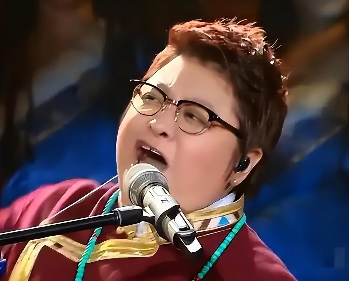 韩红一句“现在没人愿意捐钱”，9年前采访被翻出后，网友吵翻了韩红：“现在筹款