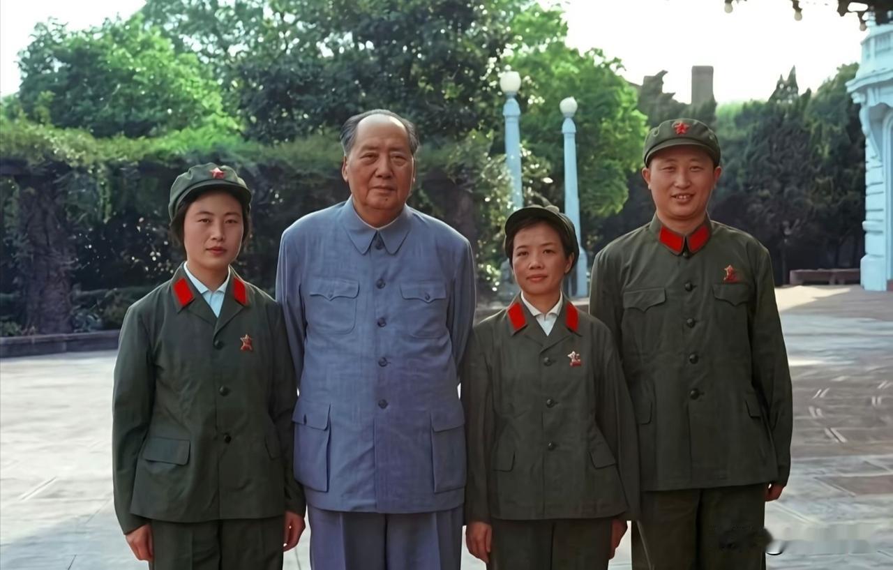 毛主席的气场有多大？毛主席生活管理员吴连登说：“很多的外国元首见了毛主席说不