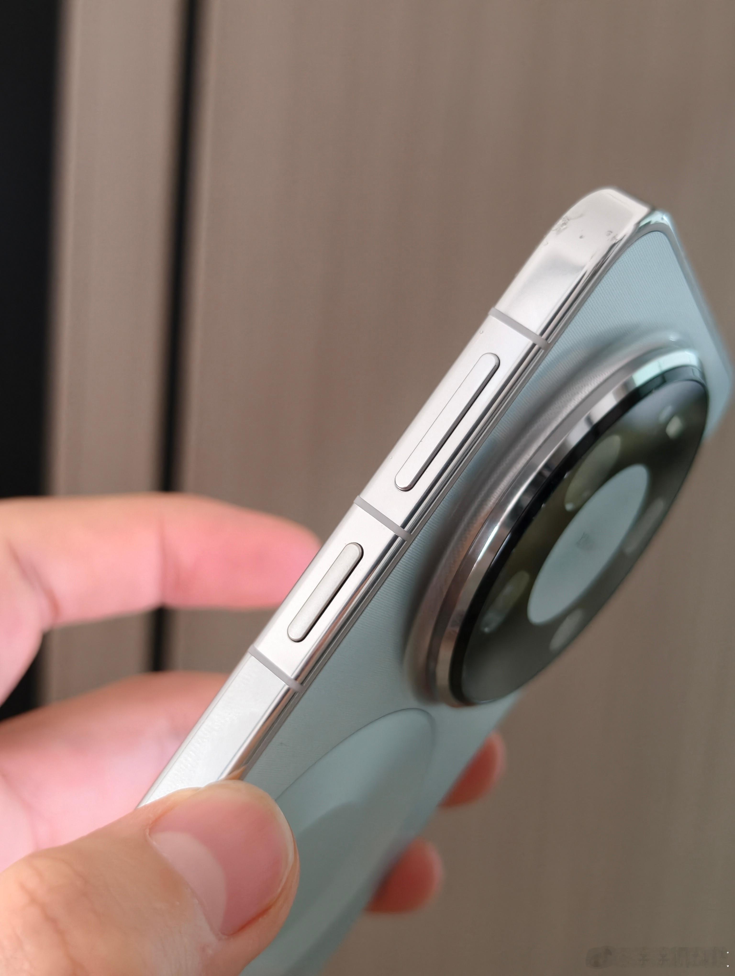 Mate80系列的销量还在上涨！标准版卖得最多，Pro、ProMax机型产能