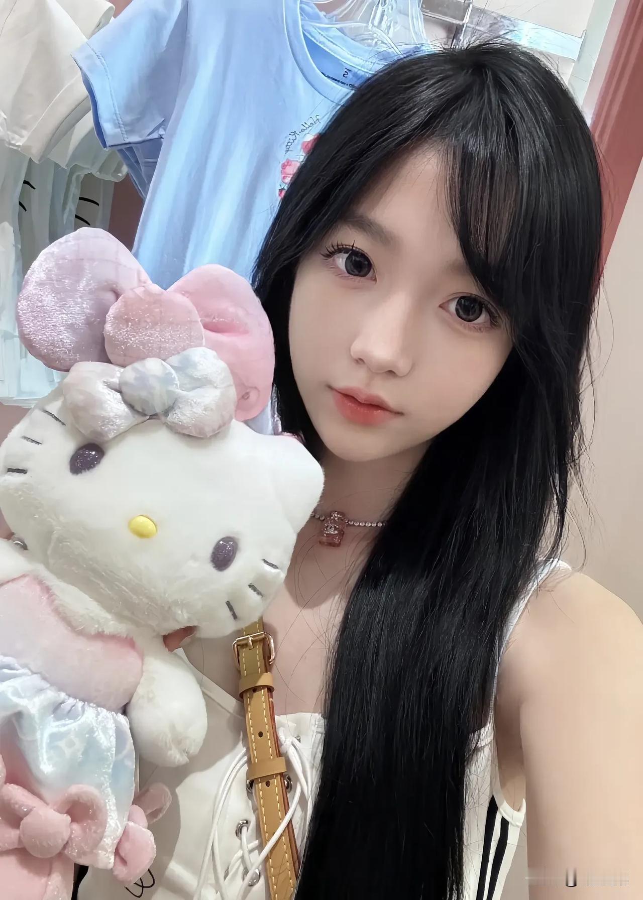萌趣HelloKitty，少女心满满的一天💖