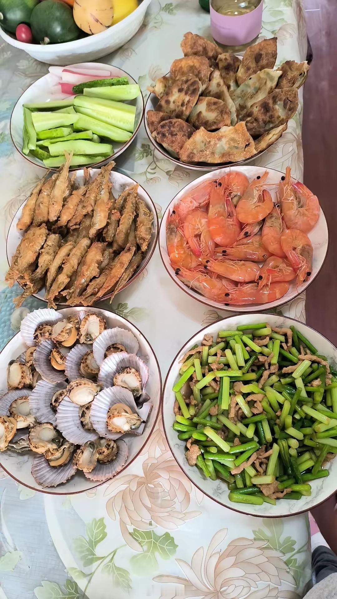 简单的家常便饭，能喝几两​​​
