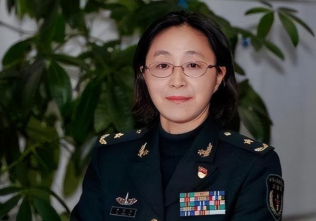 1987年，祝学军在研发东风-17时，发现导弹在飞行中，极易遭到外部干扰，所有人