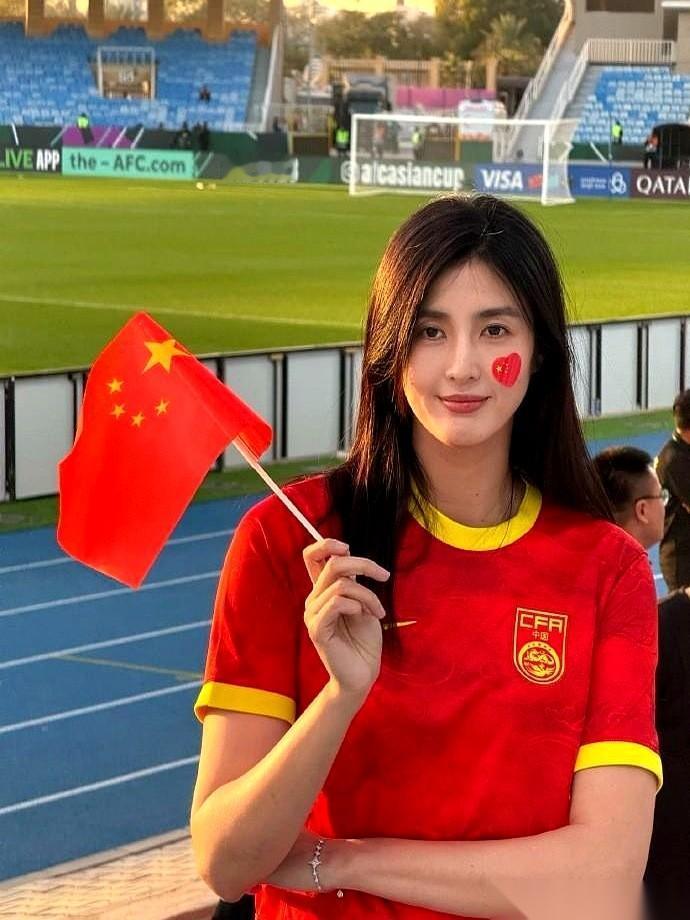 U23国足对伊拉克。身价是人家的3倍，结果我们场上摆了5个后卫。对面什么阵容