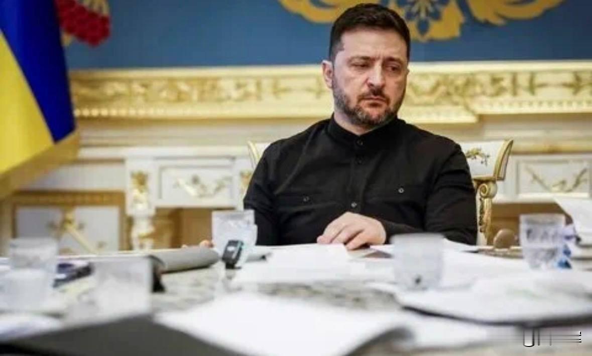 【泽连斯基为俄罗斯设定和平方案最后期限】泽连斯基在接受彭博社采访时表示，期待俄罗