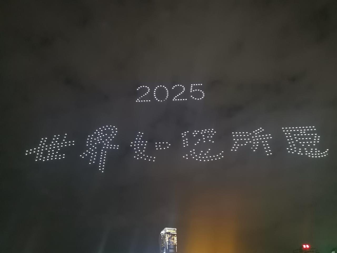 其实大部分年轻老师都搞错了，当老师最重要的不是评职称，也不是当校长，重要的