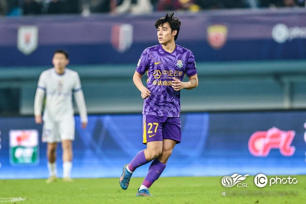 李嗣镕究竟是哪种球员？被球迷戏称为“质子”的李嗣镕，在接近一个赛季的等待之后