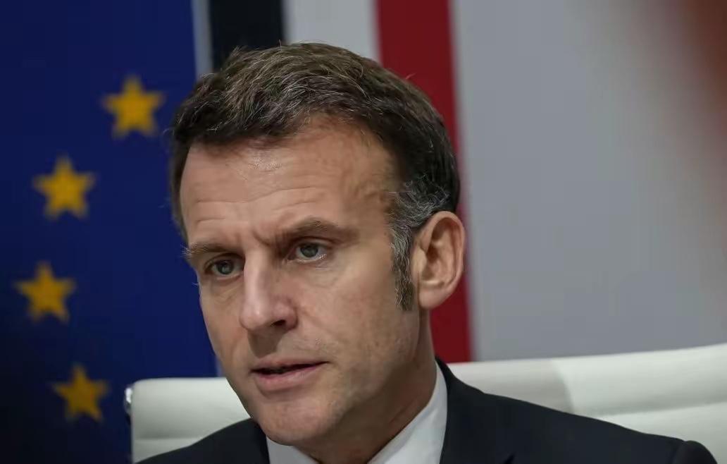 特朗普经常嘲讽马克龙，也不是没有原因，根据法国银行的报告，巴黎在去年7月-12月