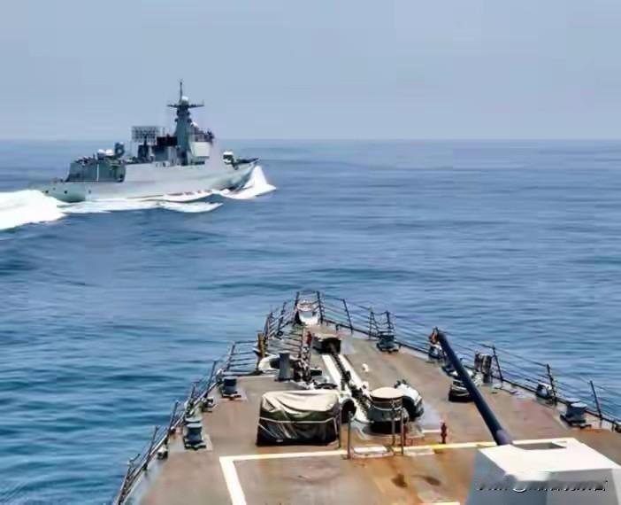 特朗普建群失败！不想访华了，公然与台当局签署经济协议，派军舰硬闯台海。特朗普